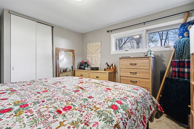 133 W Hughes Street, Marshall, MI 49068