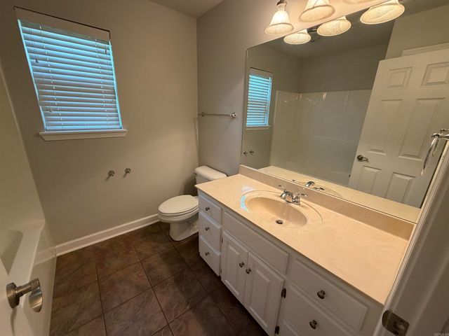 3304 Lacross Dr, Bryant, AR 72022