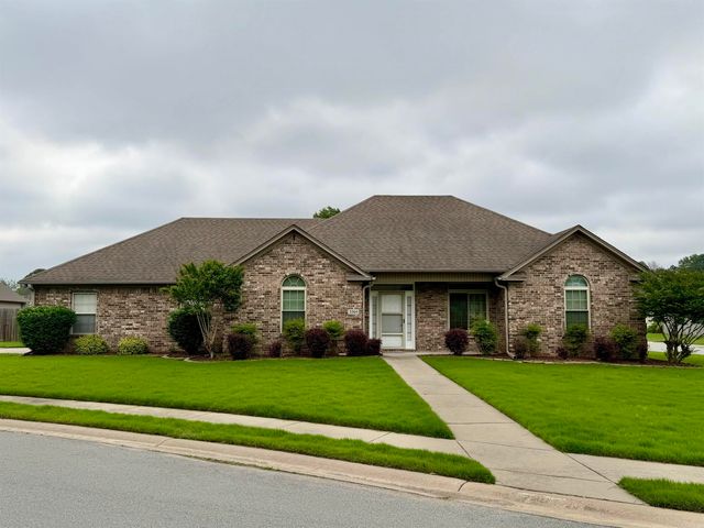 3304 Lacross Dr, Bryant, AR 72022