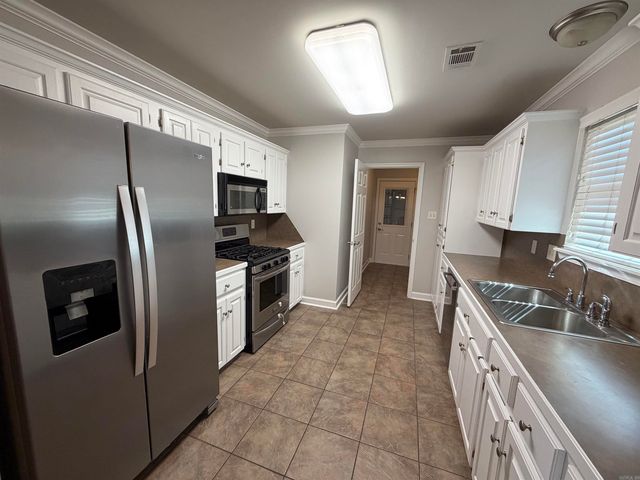3304 Lacross Dr, Bryant, AR 72022