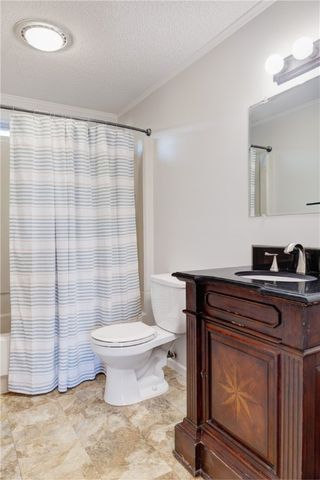 35 Corys Court, Portsmouth, RI 02871