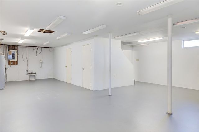 35 Corys Court, Portsmouth, RI 02871