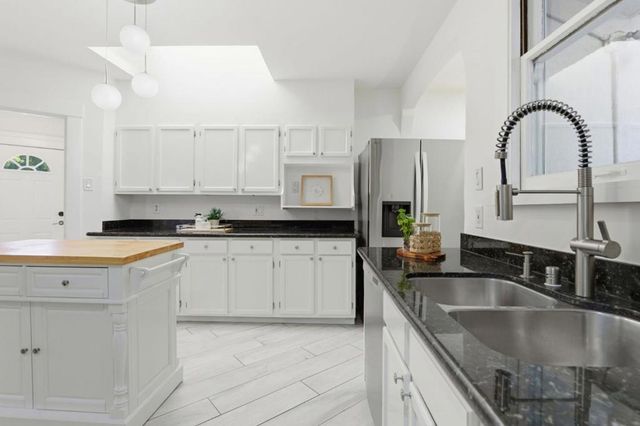 235 Middlefield Road, Palo Alto, CA 94301
