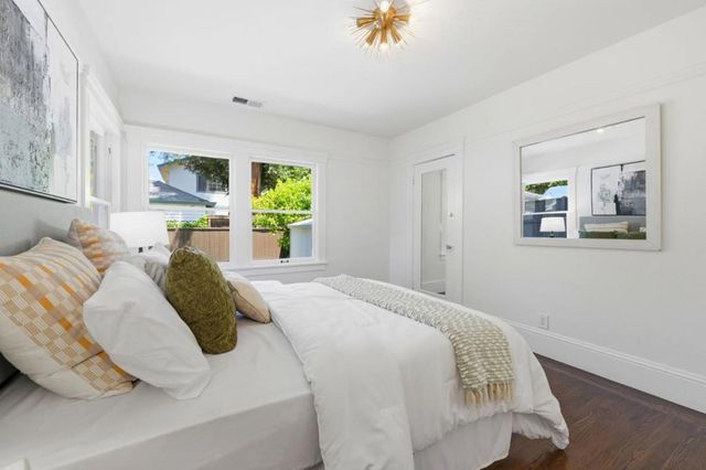 235 Middlefield Road, Palo Alto, CA 94301