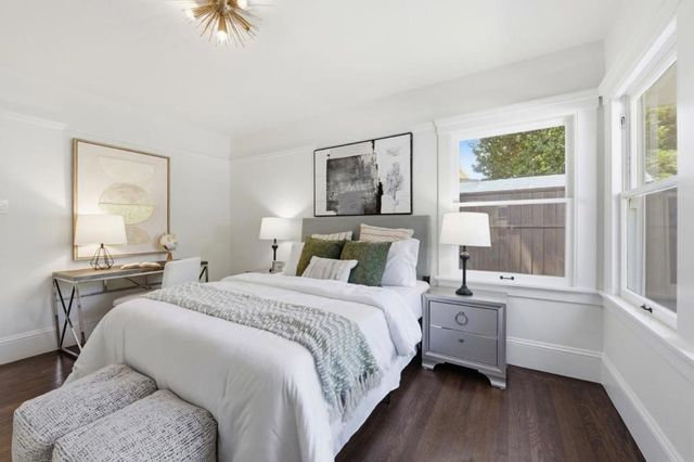 235 Middlefield Road, Palo Alto, CA 94301