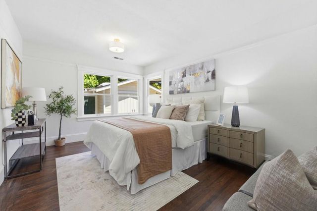 235 Middlefield Road, Palo Alto, CA 94301