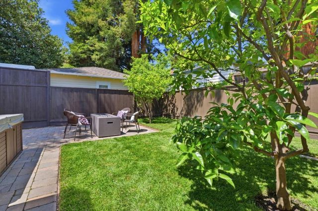 235 Middlefield Road, Palo Alto, CA 94301