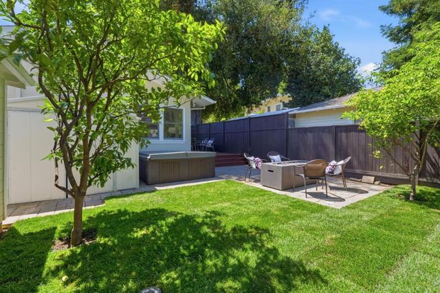 235 Middlefield Road, Palo Alto, CA 94301