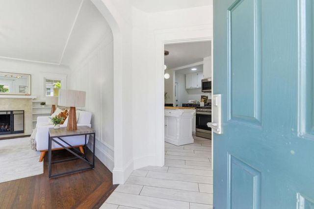 235 Middlefield Road, Palo Alto, CA 94301