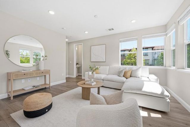 846 Cotati Terrace 7, Sunnyvale, CA 94085