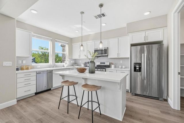 846 Cotati Terrace 7, Sunnyvale, CA 94085