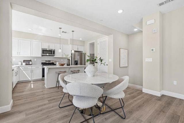 846 Cotati Terrace 7, Sunnyvale, CA 94085