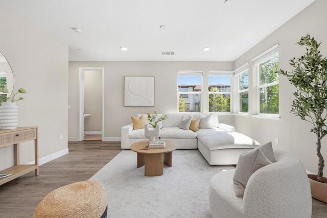 846 Cotati Terrace 7, Sunnyvale, CA 94085