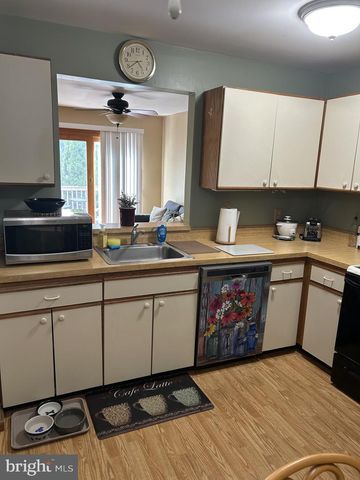 1523 RUSSETT DR, Warminster, PA 18974