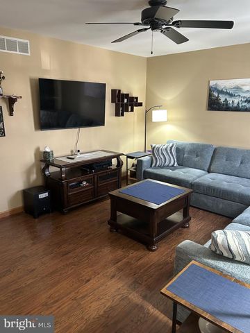 1523 RUSSETT DR, Warminster, PA 18974