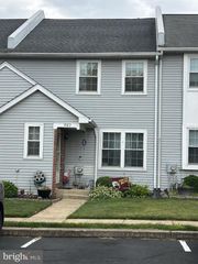 1523 RUSSETT DR, Warminster, PA 18974