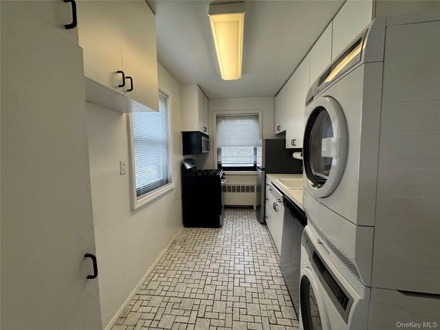 242-05 61 Avenue F13 Lower, Little Neck, NY 11362