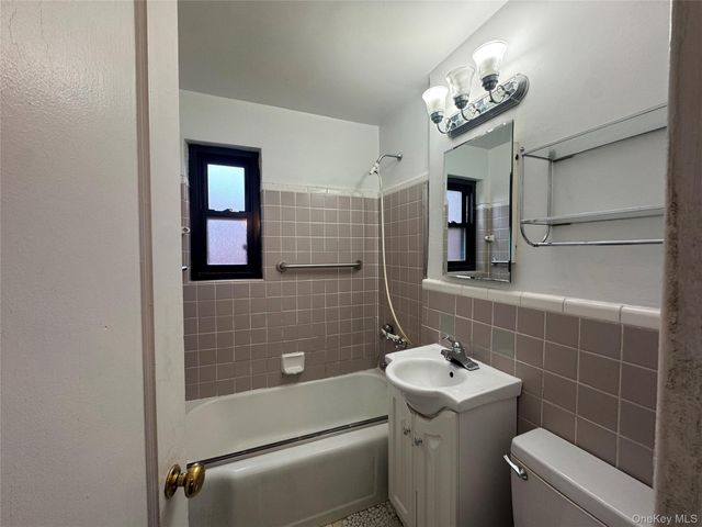 242-05 61 Avenue F13 Lower, Little Neck, NY 11362