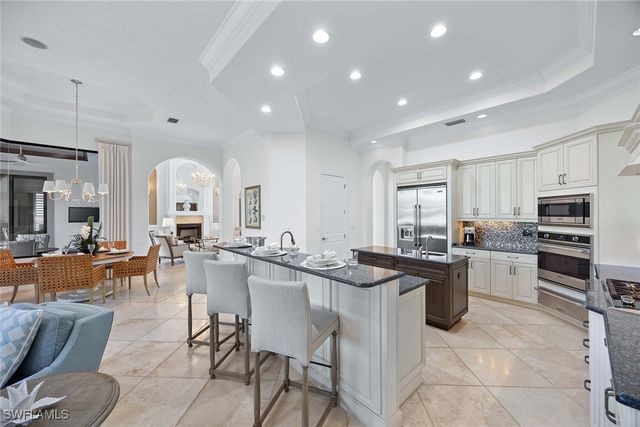 7788 Classics DR, Naples, FL 34113