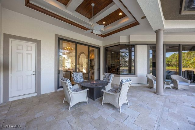 7788 Classics DR, Naples, FL 34113