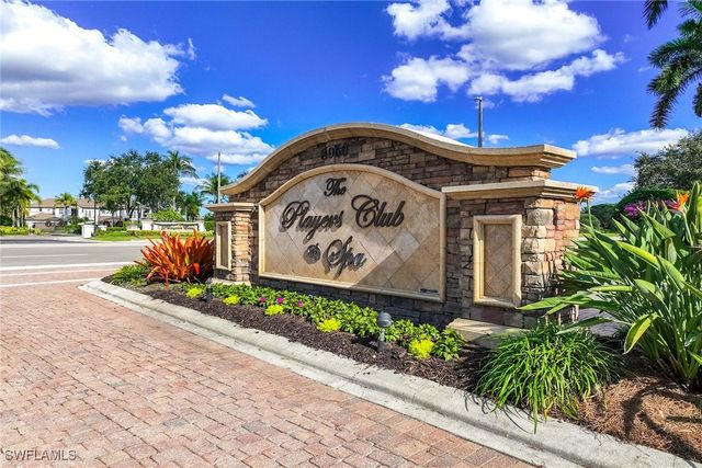 7788 Classics DR, Naples, FL 34113