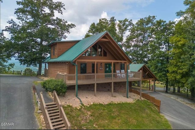 2491 Black Bear Ridge Way, Sevierville, TN 37862