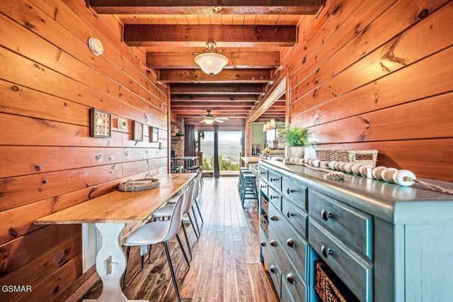 2491 Black Bear Ridge Way, Sevierville, TN 37862