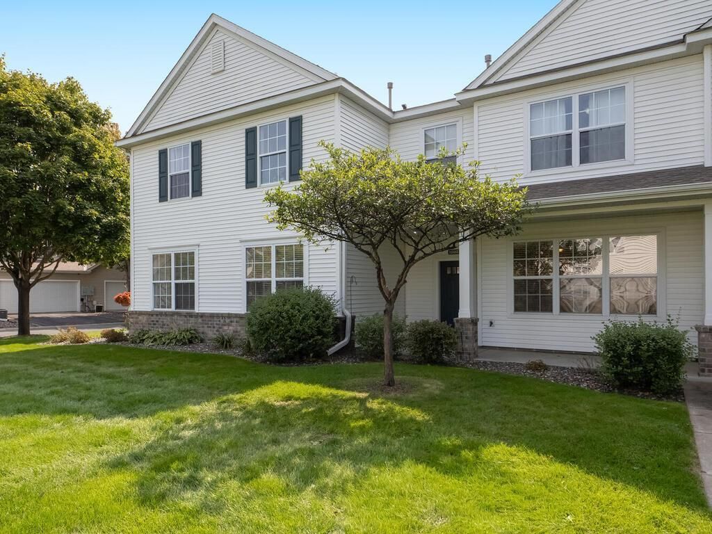 11358 Chisholm Circle NE E, Blaine, MN 55449