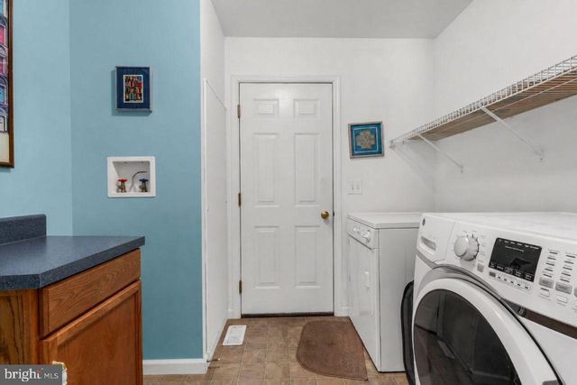 91 OAK RIDGE LN, Manahawkin, NJ 08050