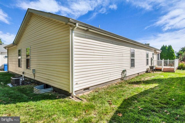 91 OAK RIDGE LN, Manahawkin, NJ 08050