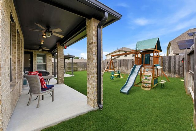 30910 Laurel Creek Lane, Conroe, TX 77385