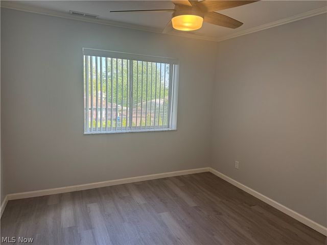 25735 Lorain Road 304, North Olmsted, OH 44070