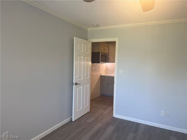 25735 Lorain Road 304, North Olmsted, OH 44070
