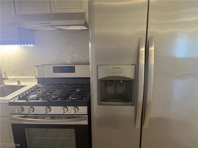25735 Lorain Road 304, North Olmsted, OH 44070