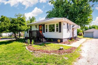 1016 SPRING BAY Road, East Peoria, IL 61611
