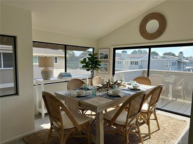 1273 San Simeon Court 1, Ventura, CA 93003