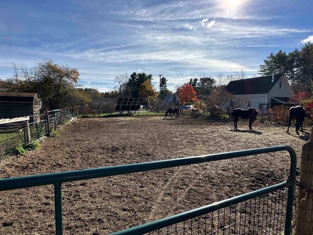 1 Lee Hook Road, Newmarket, NH 03857