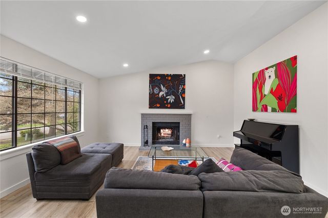 1112 S 23rd Street, Renton, WA 98055