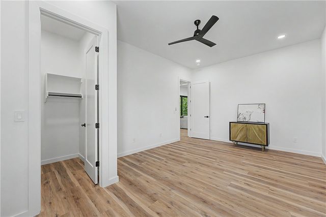 1 Taransay Drive, Bella Vista, AR 72715