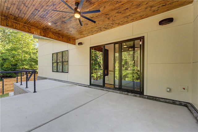 1 Taransay Drive, Bella Vista, AR 72715