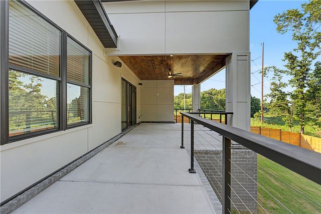 1 Taransay Drive, Bella Vista, AR 72715