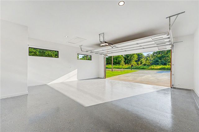 1 Taransay Drive, Bella Vista, AR 72715