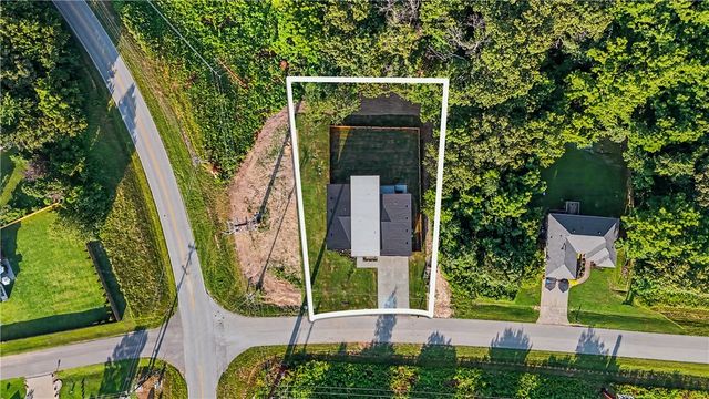 1 Taransay Drive, Bella Vista, AR 72715