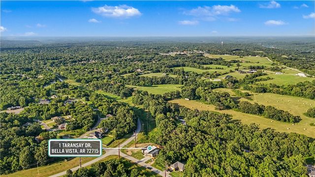 1 Taransay Drive, Bella Vista, AR 72715