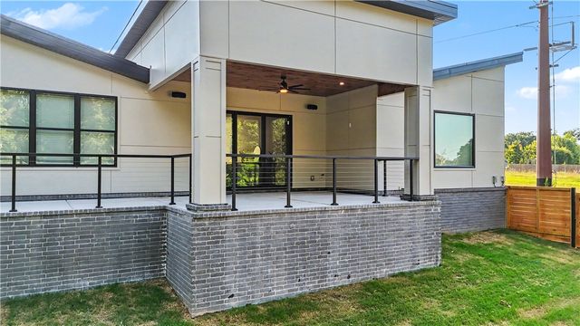 1 Taransay Drive, Bella Vista, AR 72715