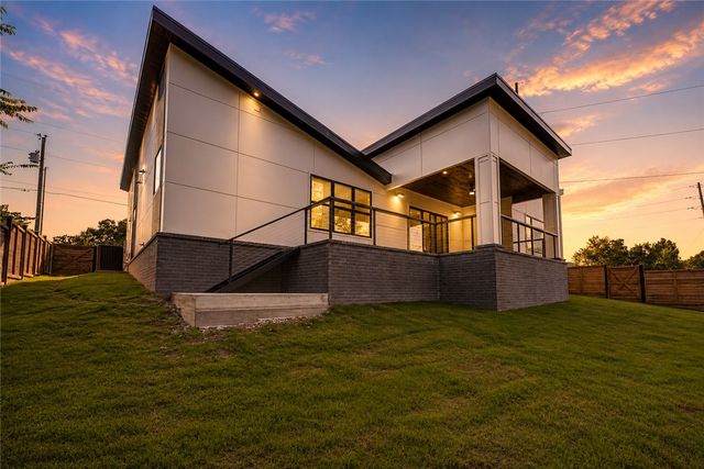 1 Taransay Drive, Bella Vista, AR 72715