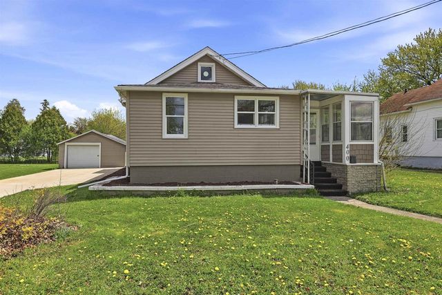400 DAKOTA STREET, Oshkosh, WI 54902