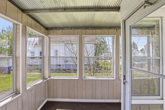 400 DAKOTA STREET, Oshkosh, WI 54902