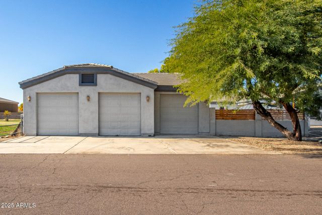 18811 W COLLEGE Drive, Litchfield Park, AZ 85340