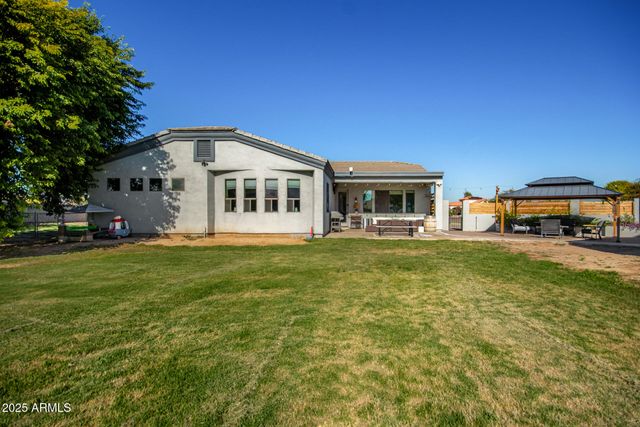 18811 W COLLEGE Drive, Litchfield Park, AZ 85340